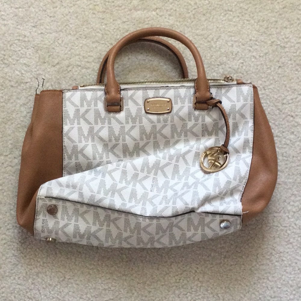 Michael Kors purse